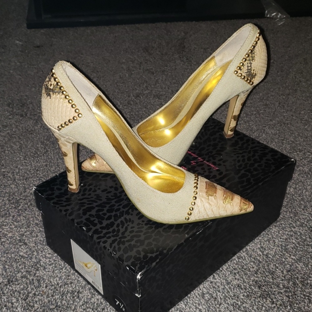 Baby Phat pumps